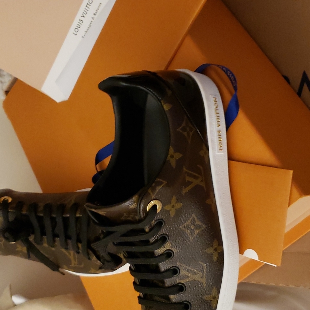 BNIB LOUIS VUITTON FRONT ROW SNEAKERS - Picture 5 of 8